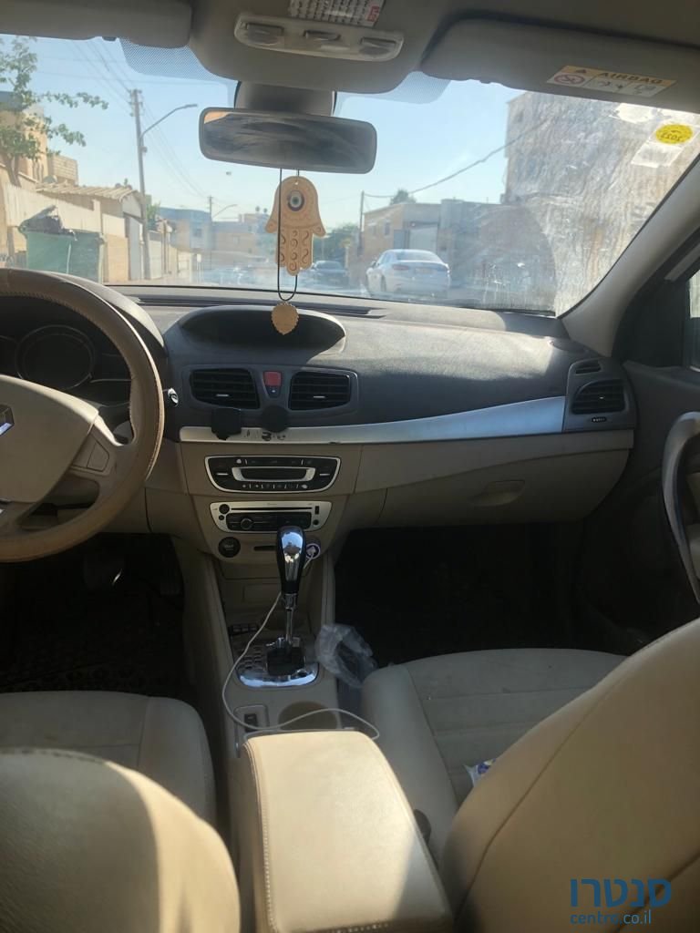 2017' Renault 9 רנו photo #2