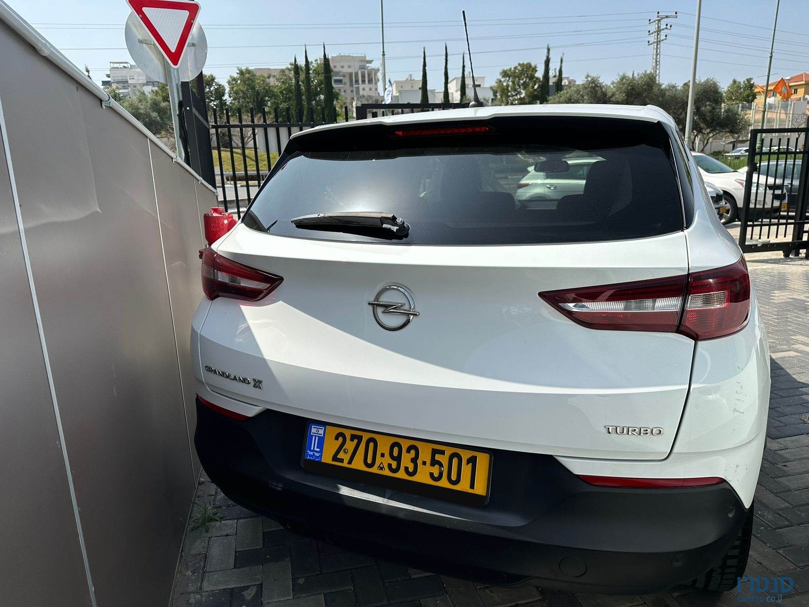 2019' Opel Grandland X photo #3