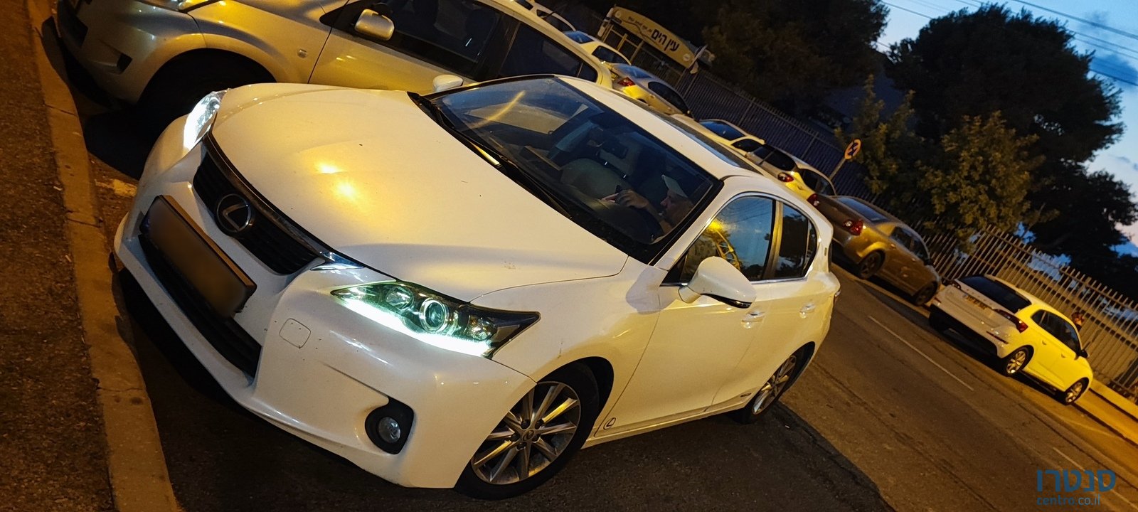 2013' Lexus CT photo #7