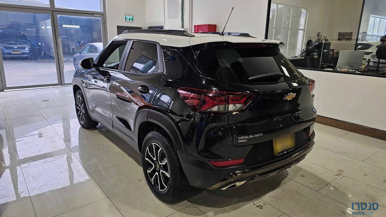 2021' Chevrolet Trailblazer photo #2