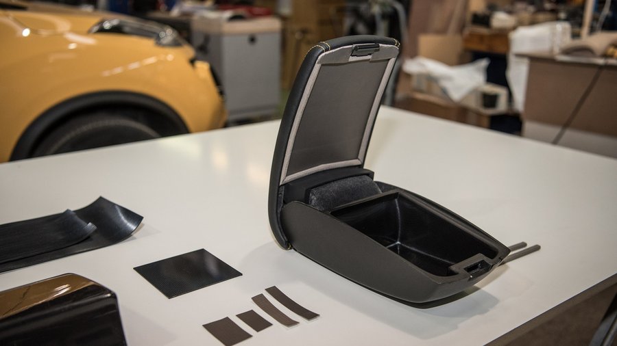 Nissan Blocks Smartphone Distractions With Faraday Cage Arm Rest