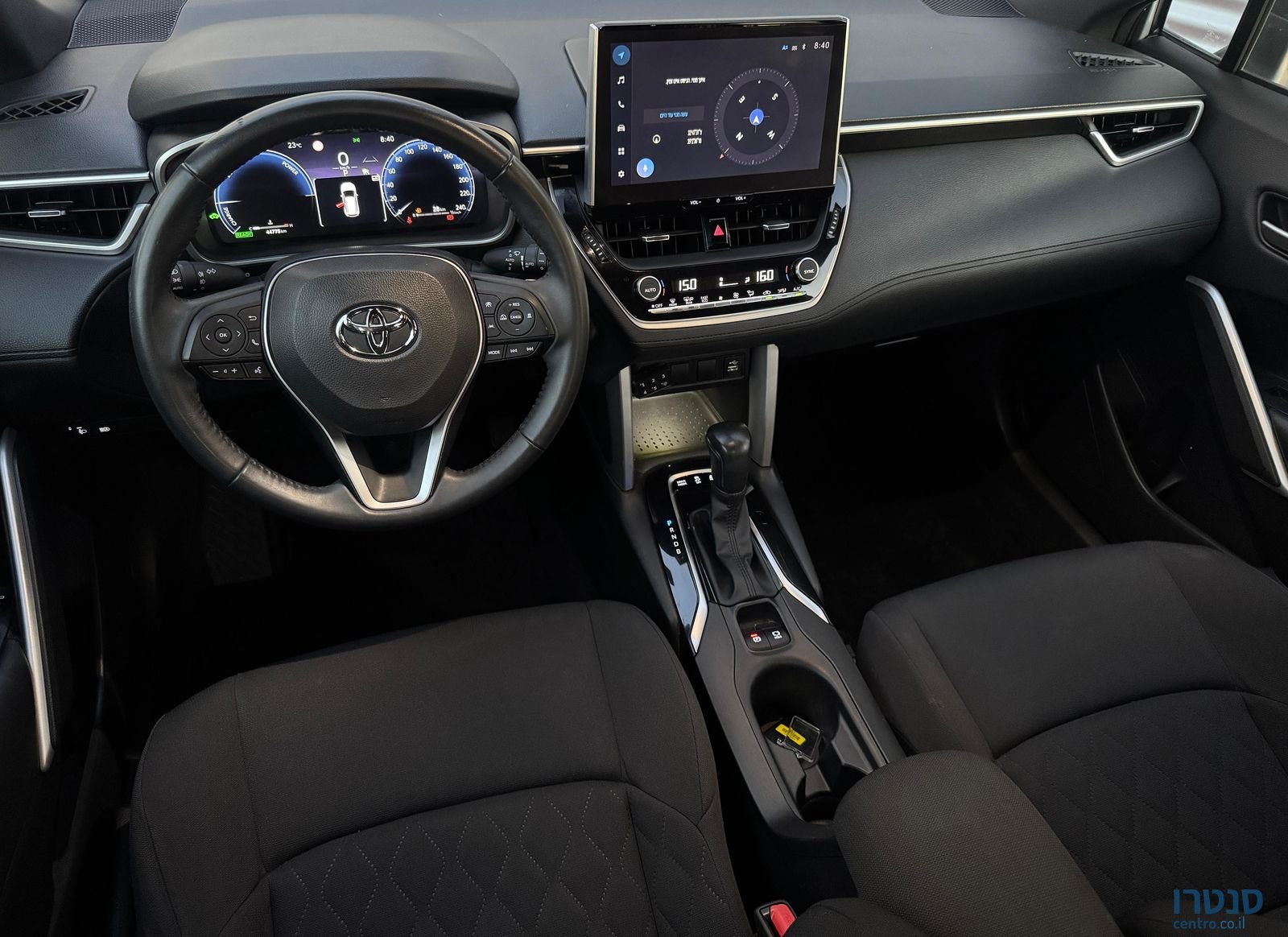 2022' Toyota Corolla Cross טויוטה קורולה קרוס photo #3