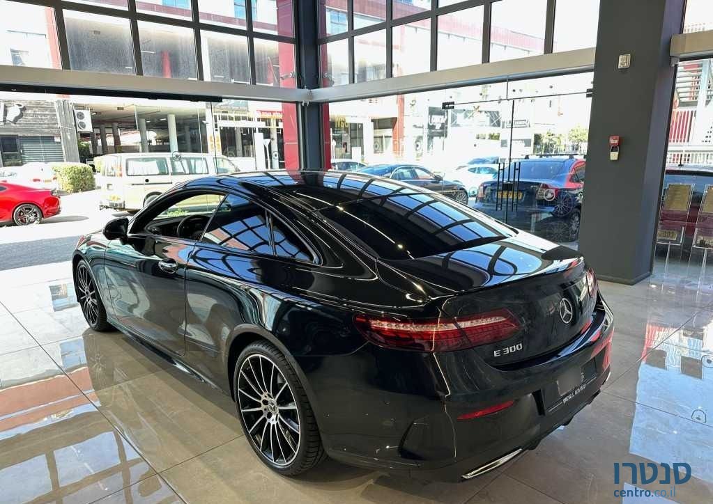 2022' Mercedes-Benz E-Class מרצדס photo #1