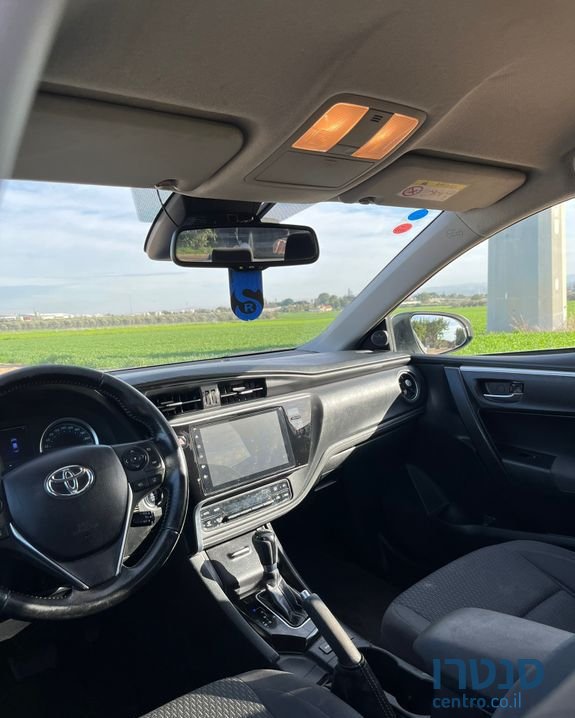 2018' Toyota Corolla טויוטה קורולה photo #4