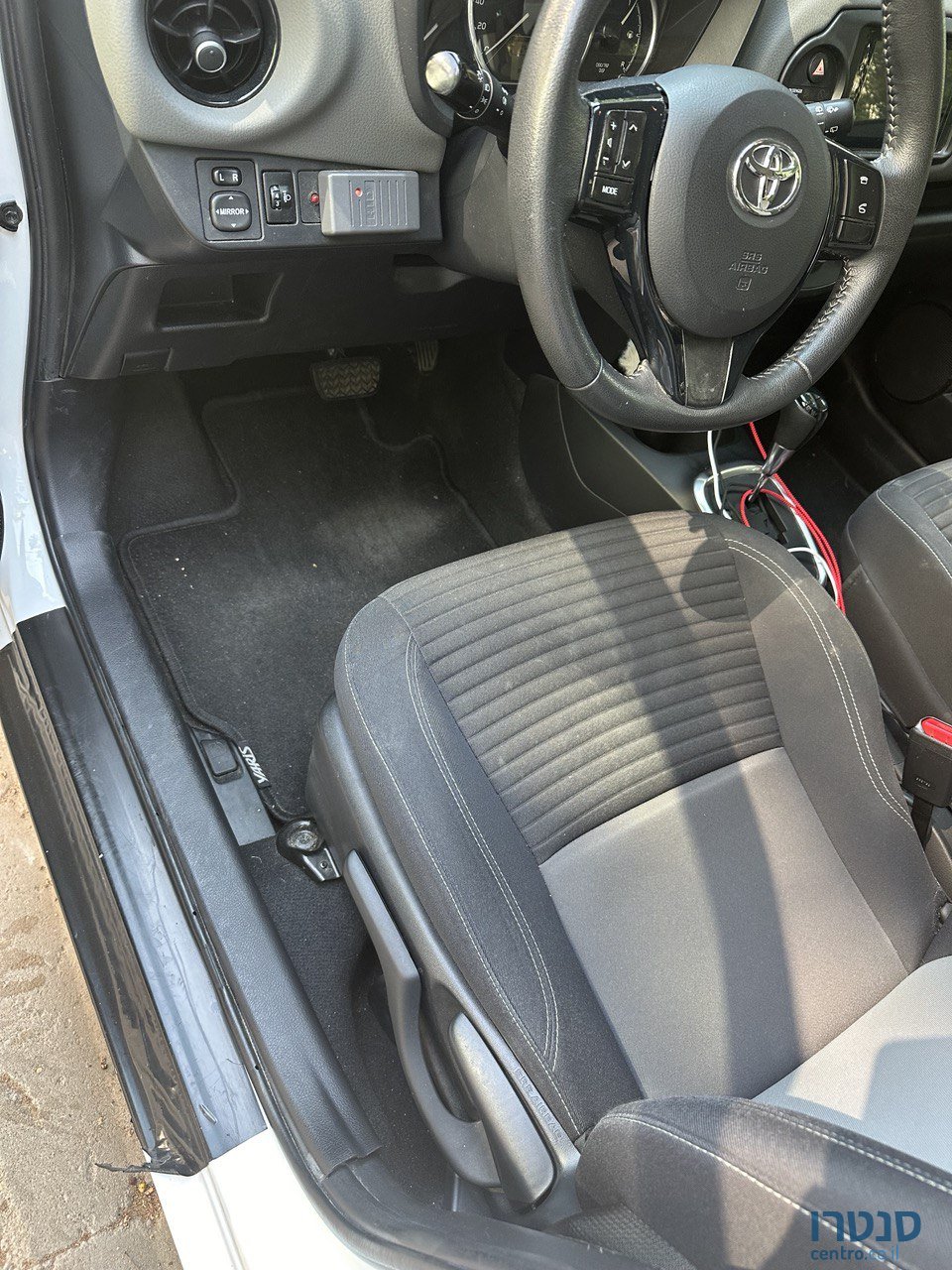 2019' Toyota Yaris 3 поколение, рестайлинг 2 photo #6