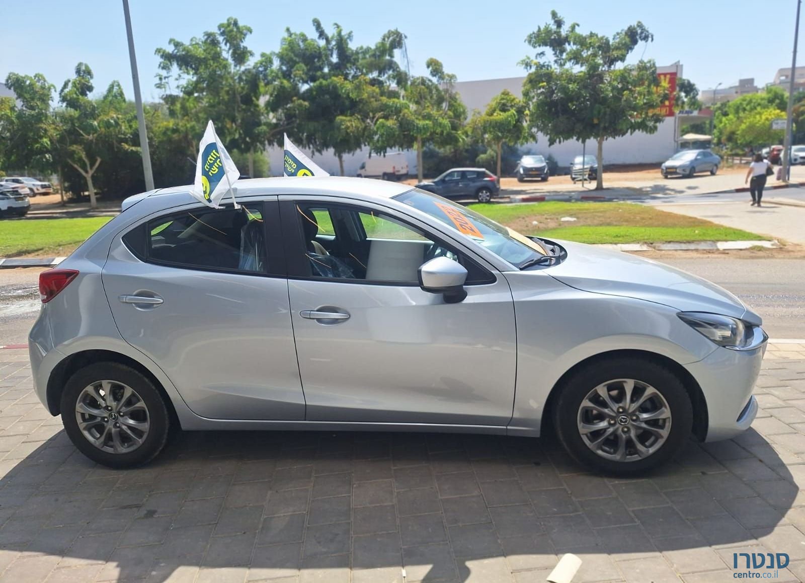 2022' Mazda 2 מאזדה photo #5
