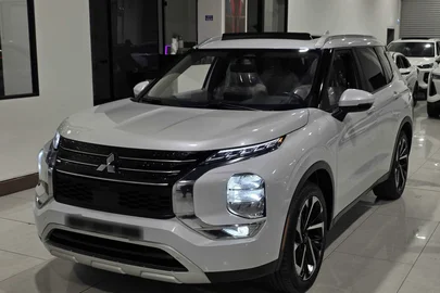 2022' Mitsubishi Outlander