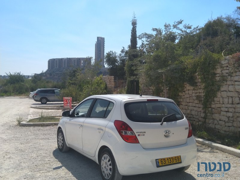 2009' Hyundai i20 יונדאי photo #3