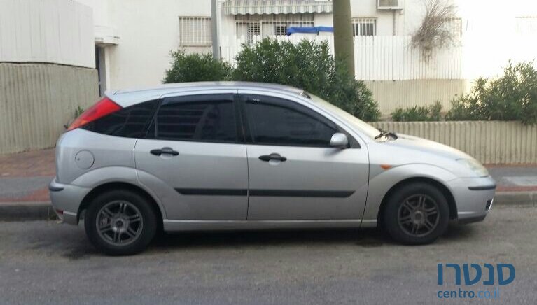 2005' Ford Focus photo #1