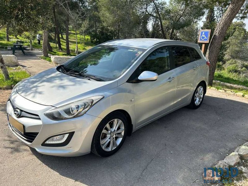 2015' Hyundai i30 יונדאי photo #1