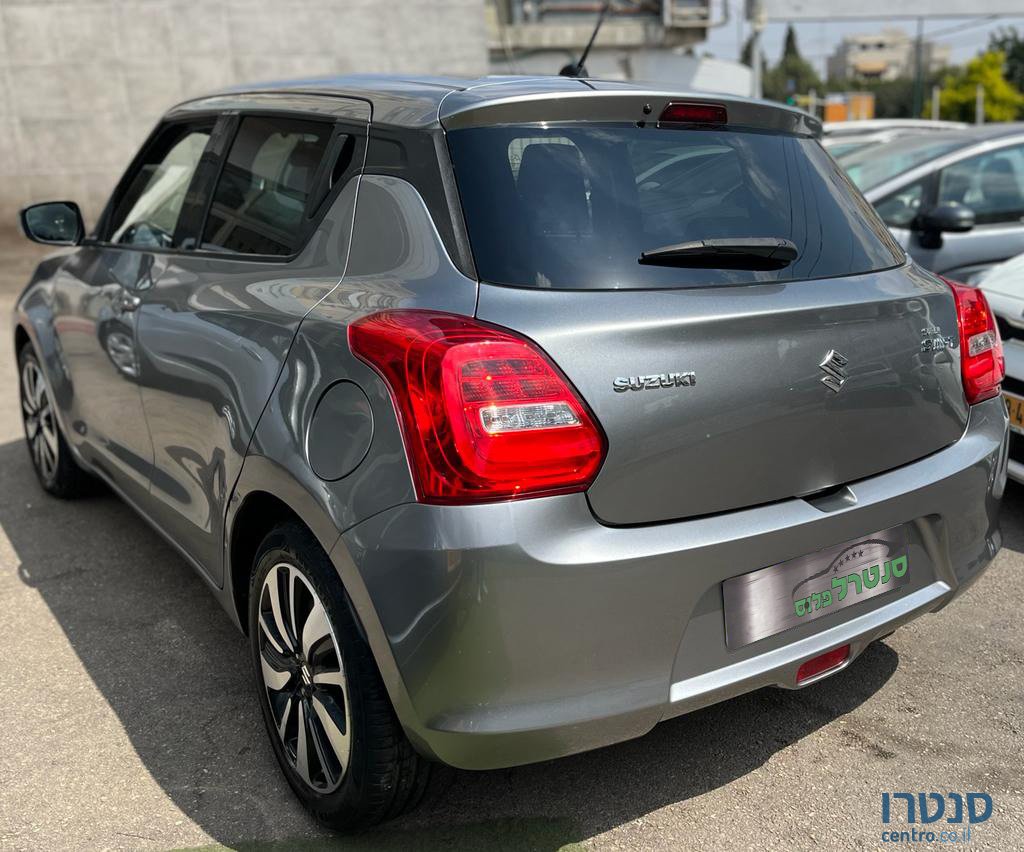 2019' Suzuki Swift photo #4