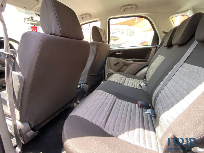2013' Suzuki SX4 סוזוקי photo #3