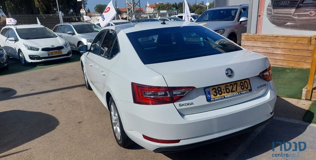 2017' Skoda Superb סקודה סופרב photo #6