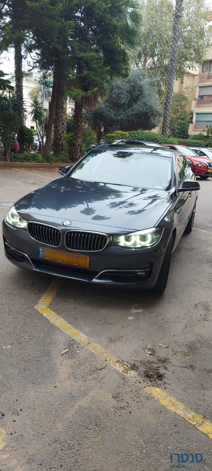 2018' BMW 330 ב.מ.וו photo #1
