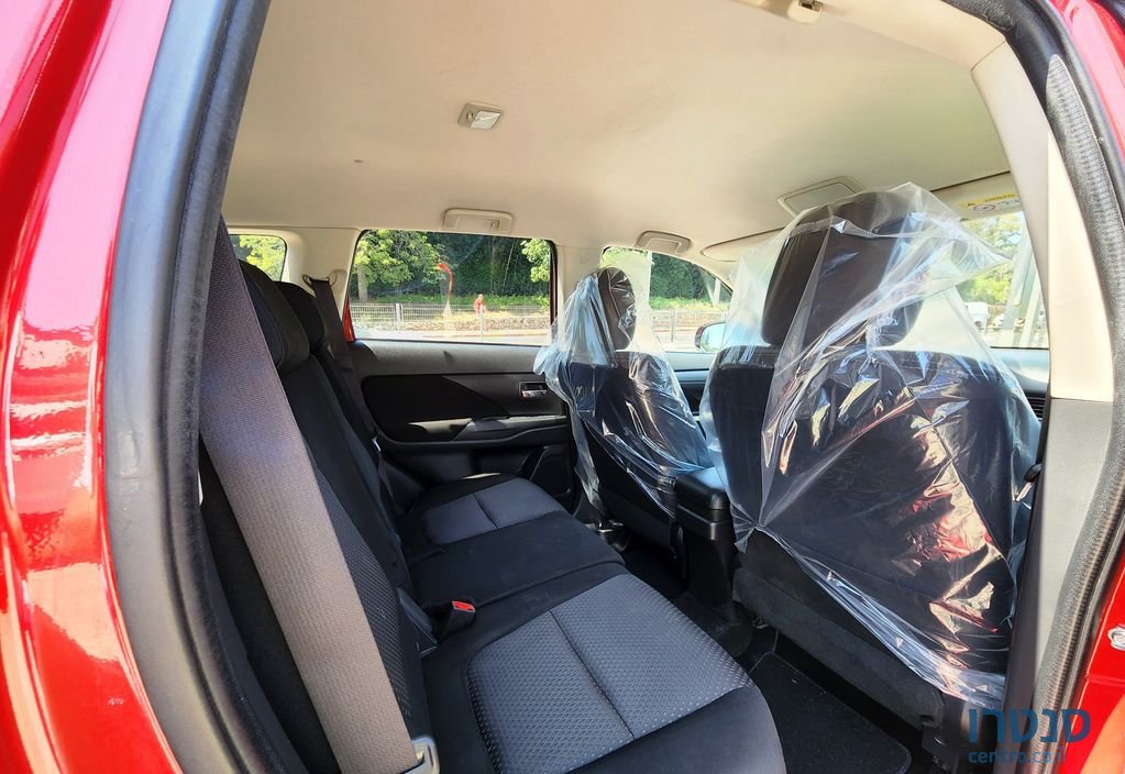 2017' Mitsubishi Outlander מיצובישי אאוטלנדר photo #6