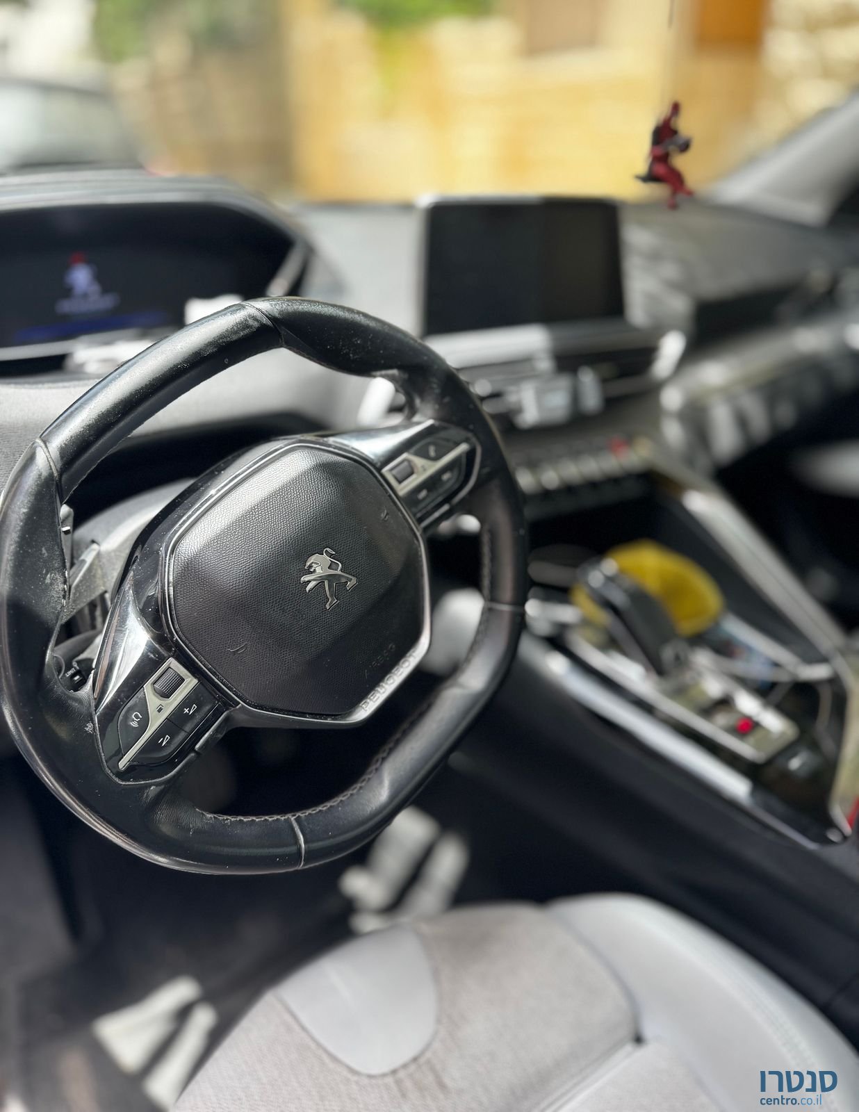 2018' Peugeot 3008 פיג'ו photo #3