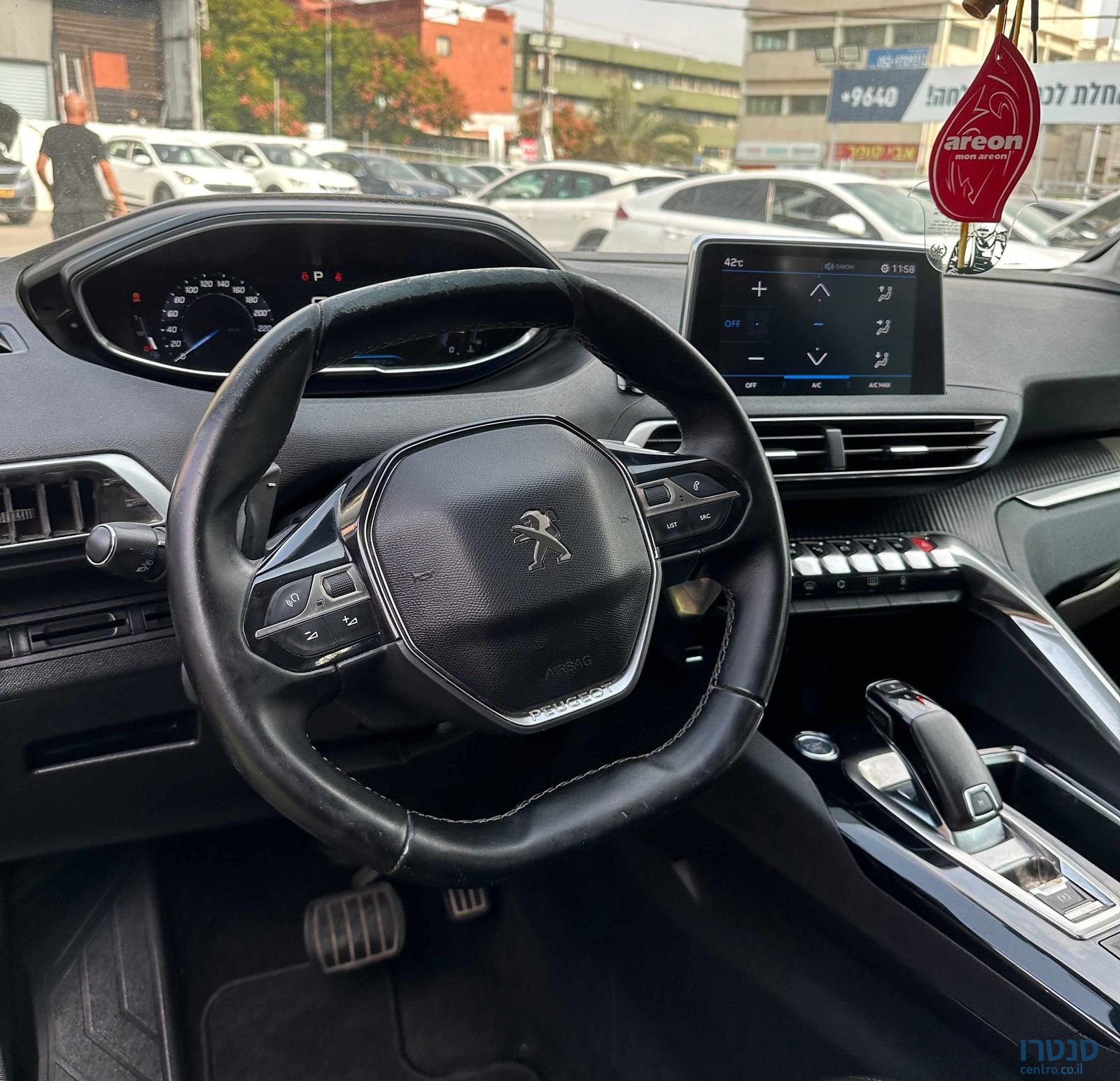 2019' Peugeot 3008 פיג'ו photo #2