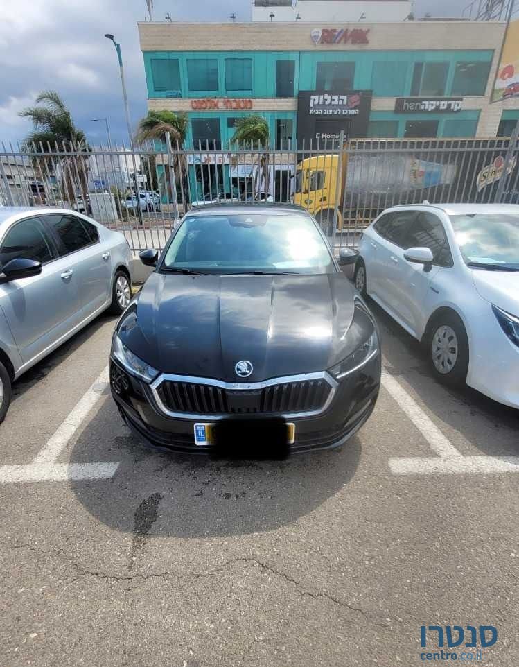 2022' Skoda Octavia סקודה אוקטביה photo #2