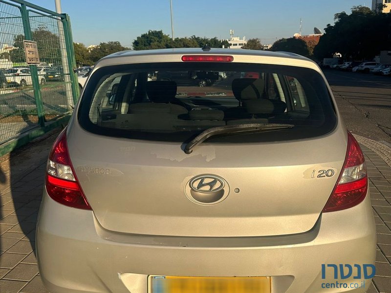 2012' Hyundai i20 יונדאי photo #6