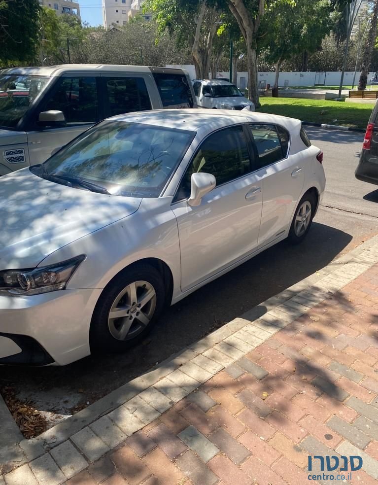2019' Lexus Ct200H לקסוס photo #1
