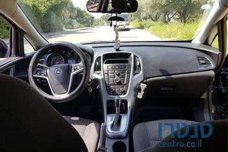 2013' Opel Astra אופל אסטרה photo #1