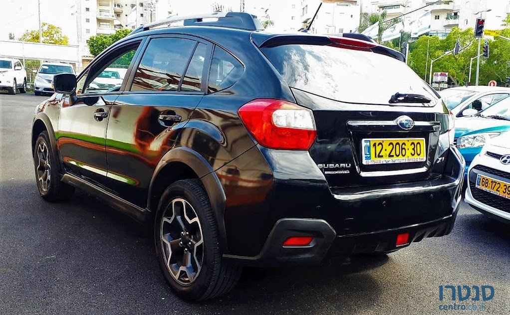 2014' Subaru XV photo #3