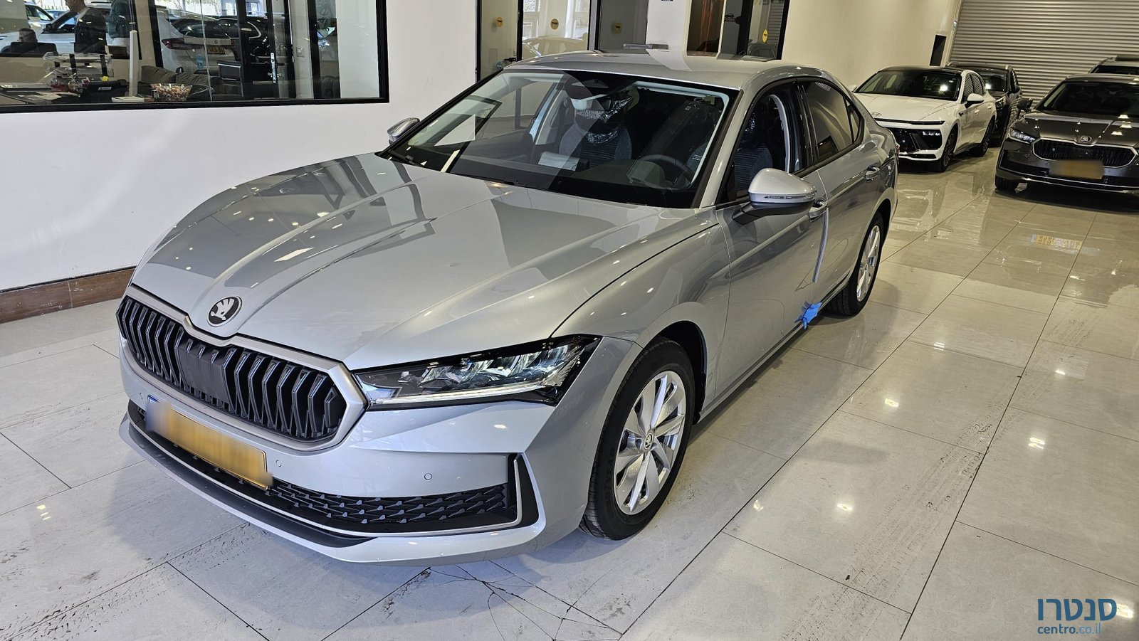 2024' Skoda Superb photo #1