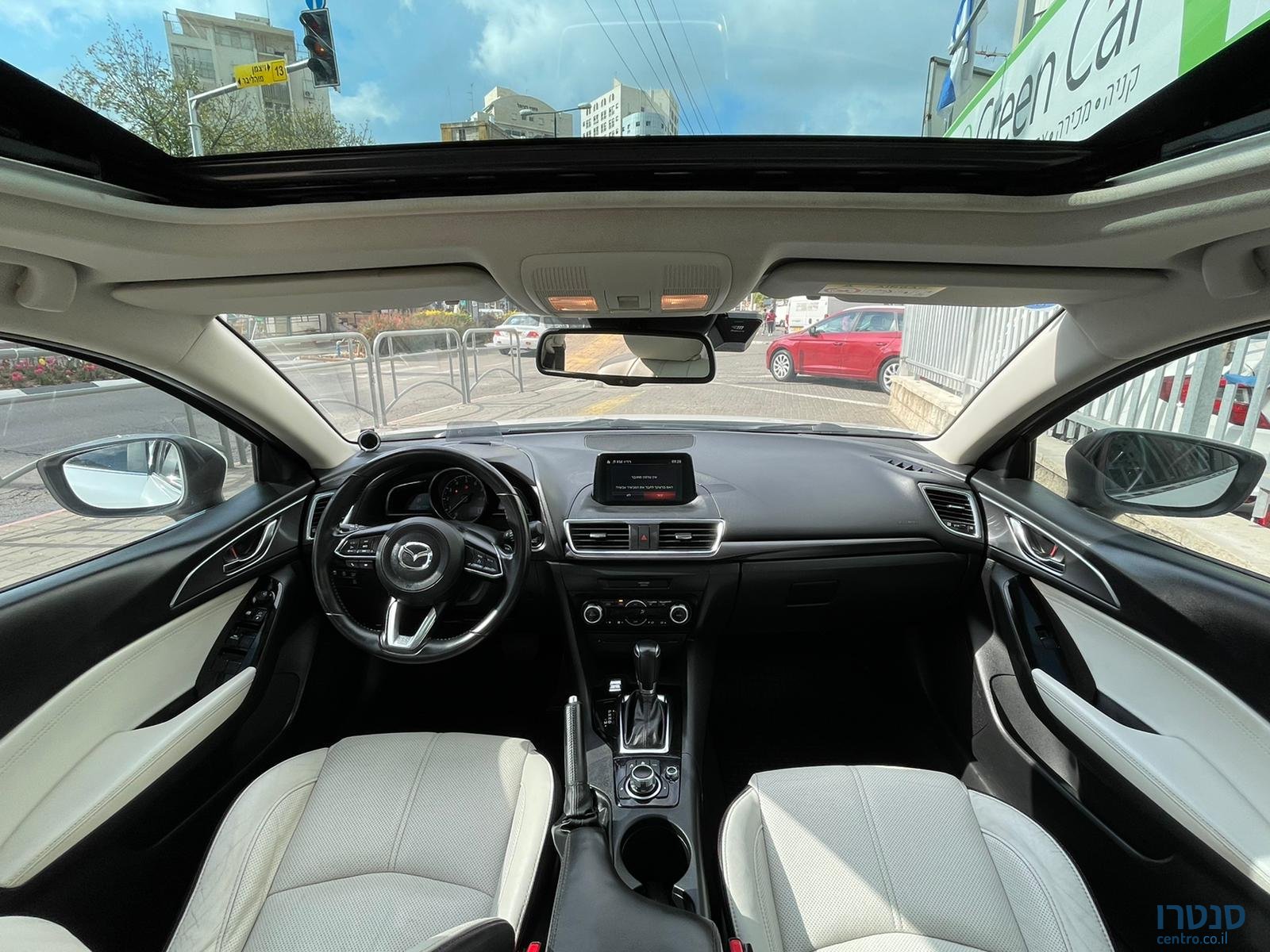 2018' Mazda 3 photo #4