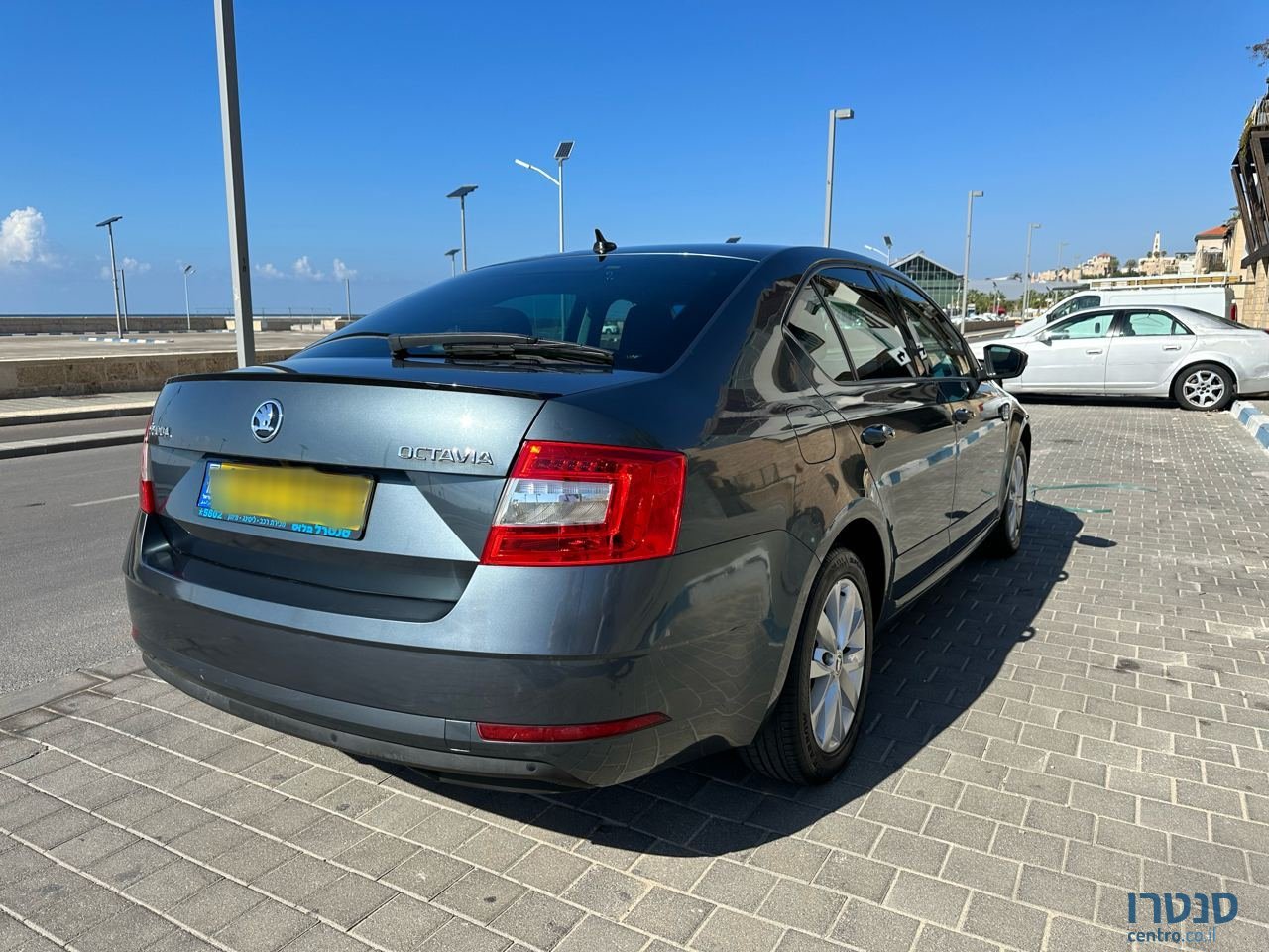 2020' Skoda Octavia 988 photo #1