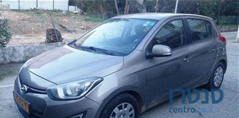 2013' Hyundai i20 אינספייר photo #1