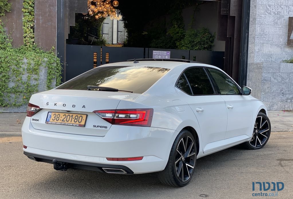 2017' Skoda Superb סקודה סופרב photo #4