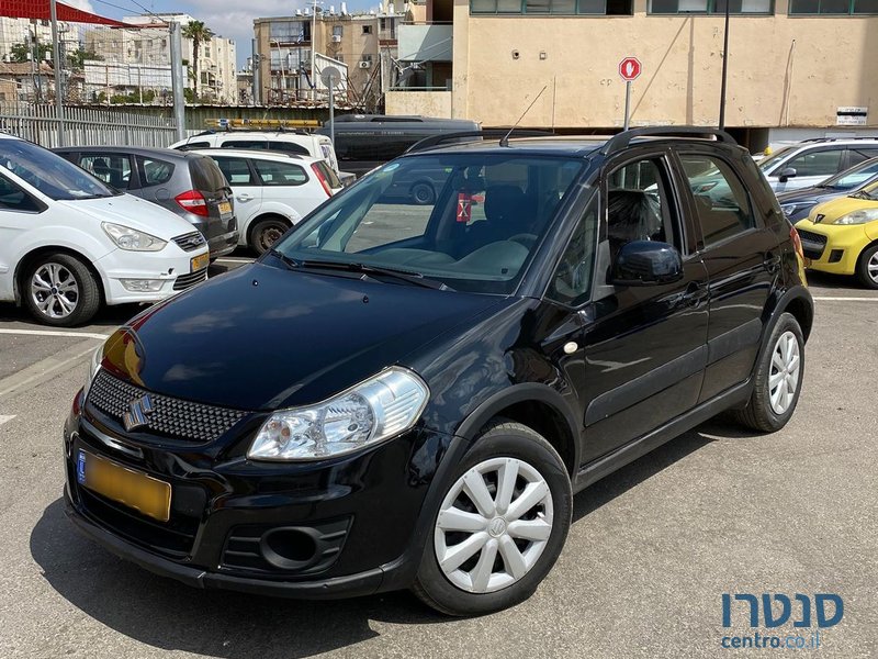 2013' Suzuki SX4 סוזוקי photo #1