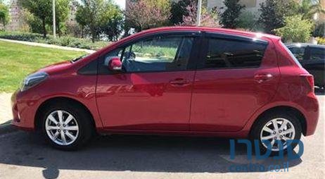 2016' Toyota Yaris טויוטה יאריס photo #2