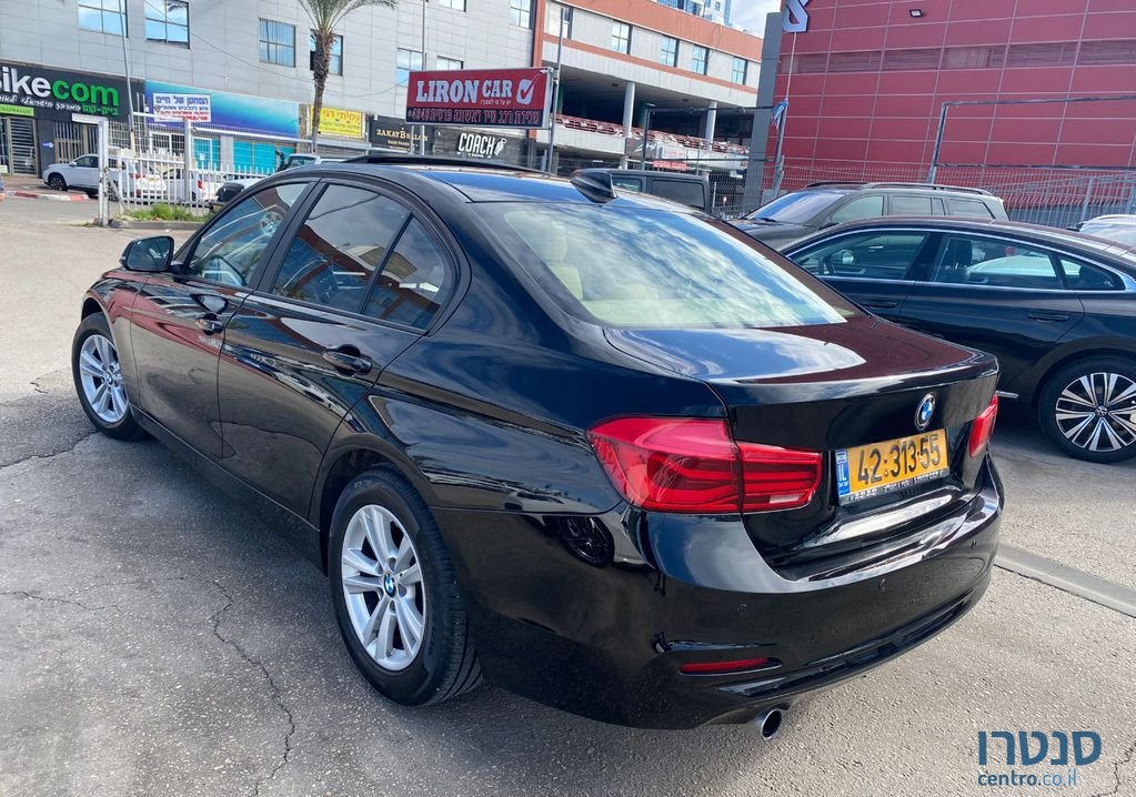 2017' BMW 3 Series ב.מ.וו סדרה 3 photo #2