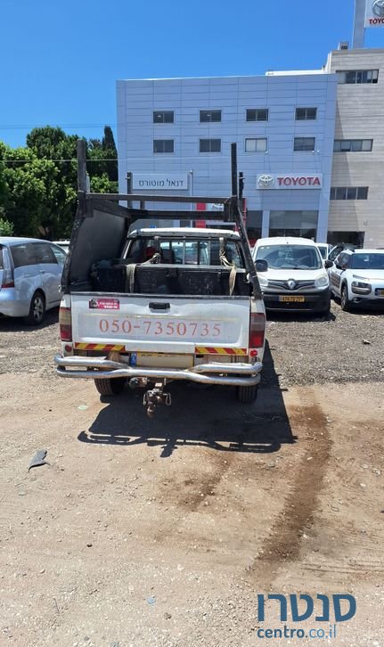 2006' Toyota Hilux 2X4 טויוטה היילקס photo #5