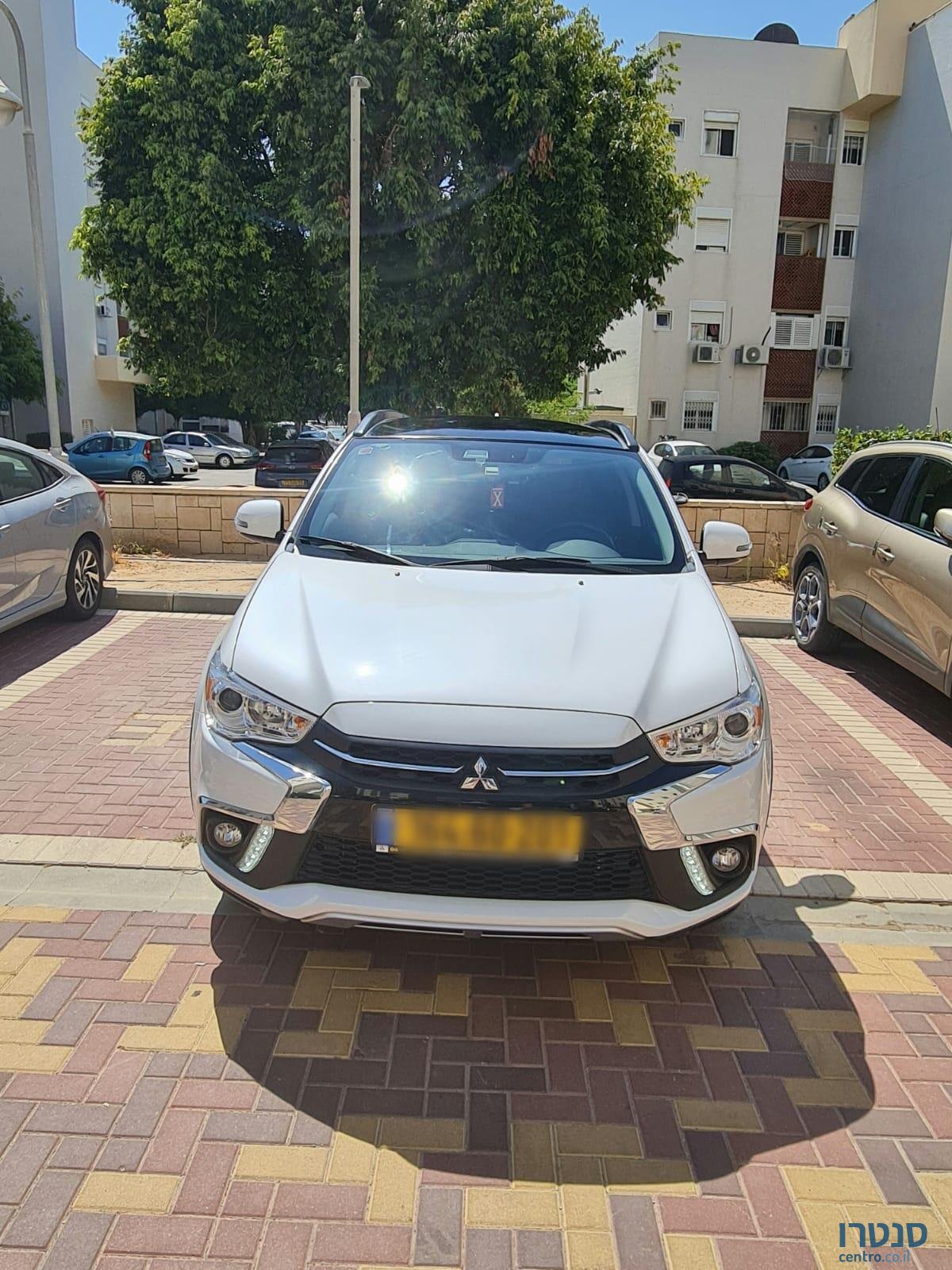 2018' Mitsubishi ASX photo #7