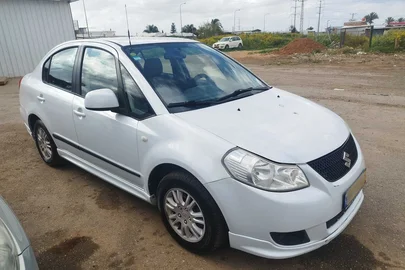 2010' Suzuki SX4 סוזוקי