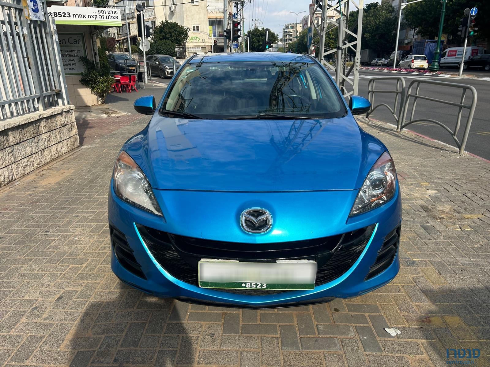 2013' Mazda 3 photo #1