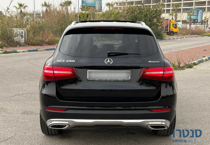 2018' Mercedes-Benz GLC מרצדס photo #6
