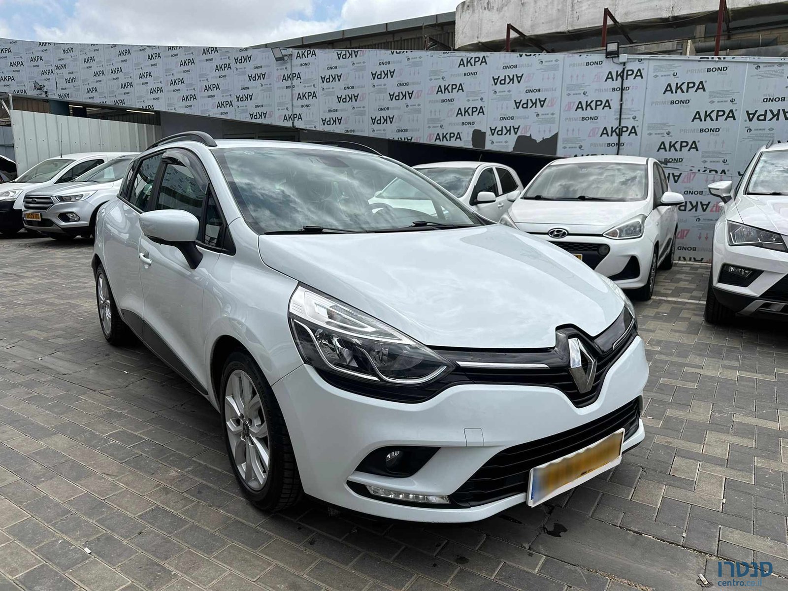 2017' Renault Clio photo #2