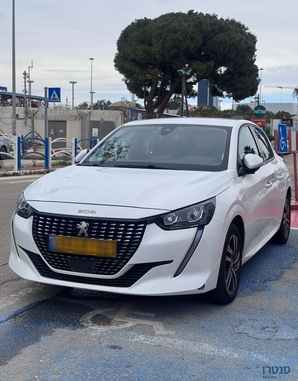 2021' Peugeot 208 פיג'ו photo #1