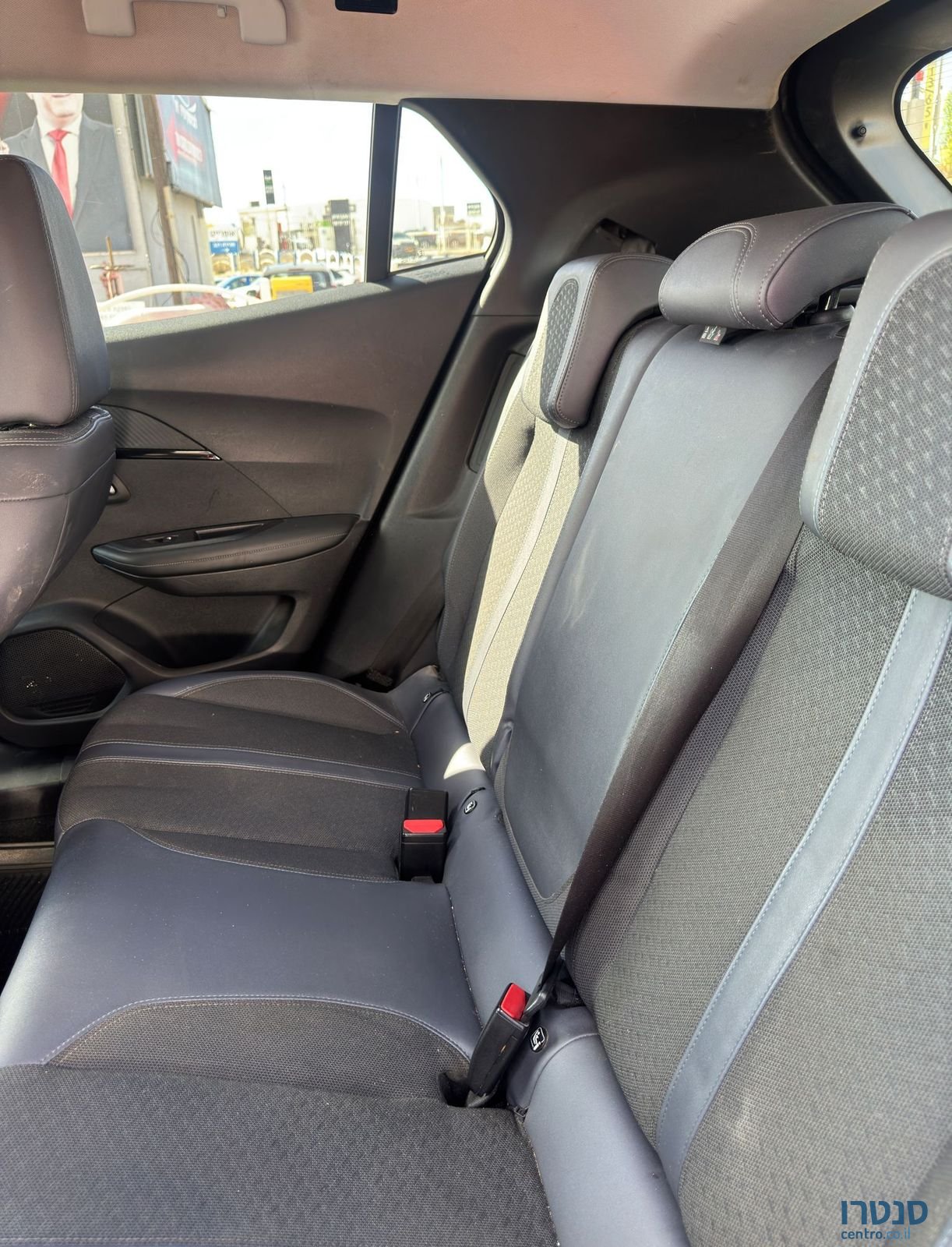 2020' Peugeot 2008 פיג'ו photo #4