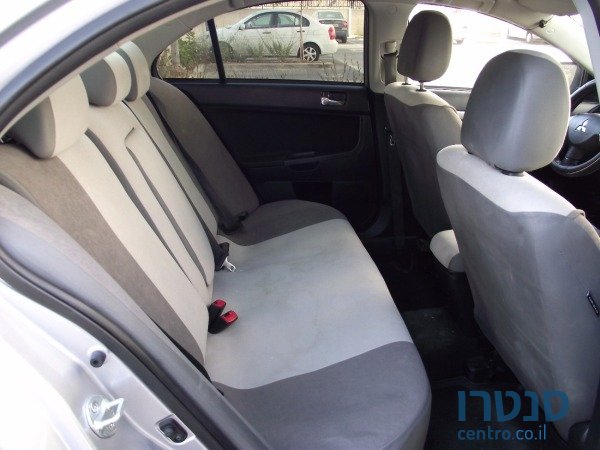 2009' Mitsubishi Lancer photo #4