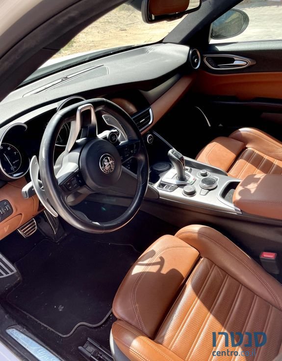 2021' Alfa Romeo Giulia אלפא רומיאו ג'וליה photo #3