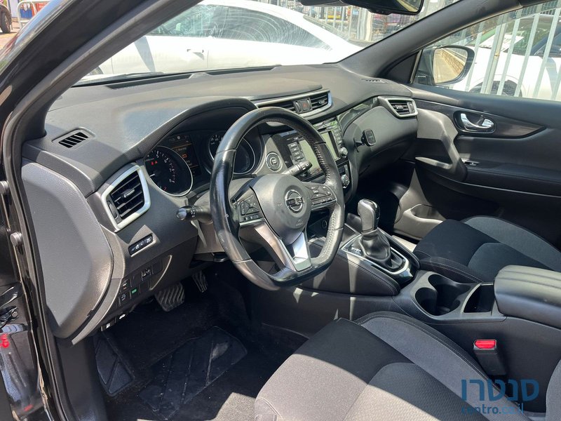 2020' Nissan Qashqai photo #2