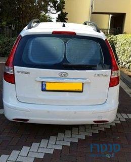 2012' Hyundai I30Cw photo #3