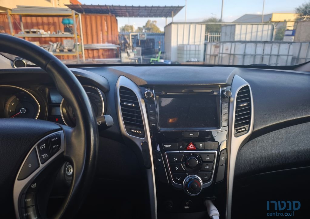 2016' Hyundai i30 יונדאי photo #2