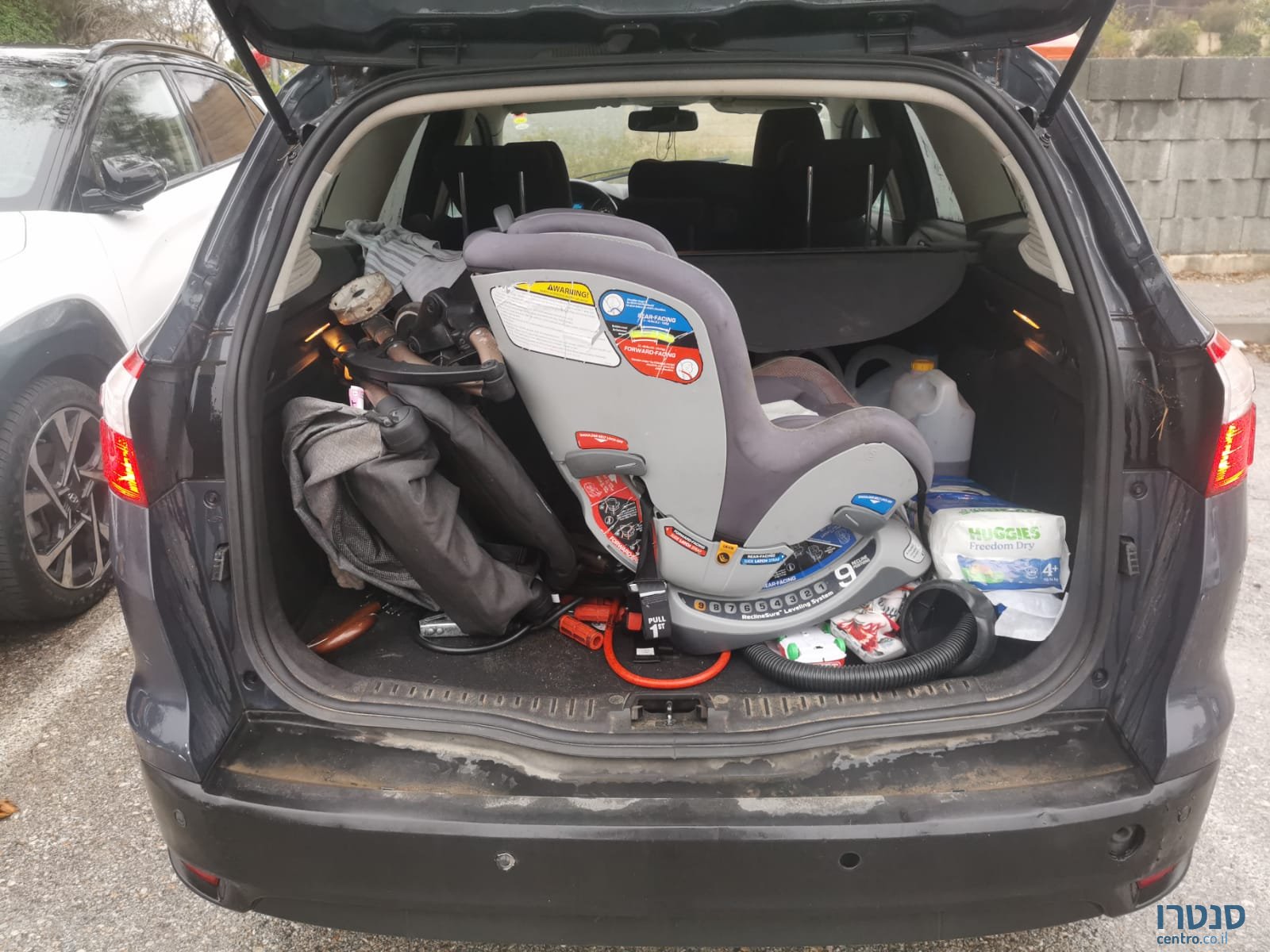 2013' Ford Focus Trend Station photo #7