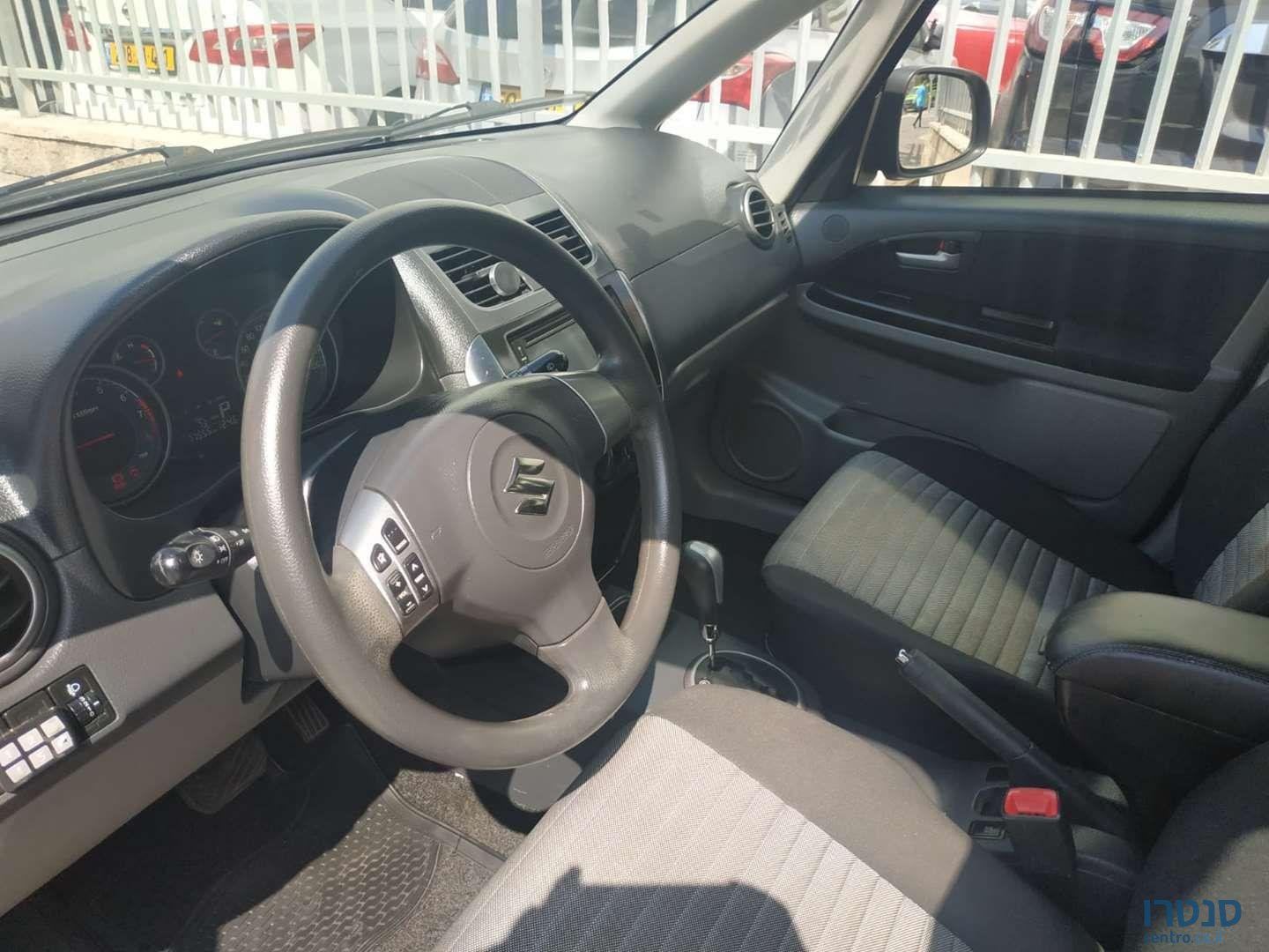 2013' Suzuki SX4 סוזוקי photo #2