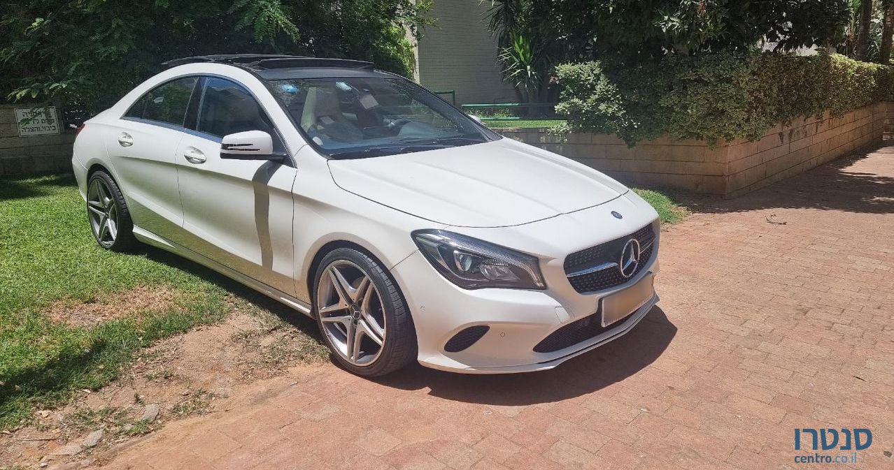 2017' Mercedes-Benz CLA מרצדס-בנץ photo #4